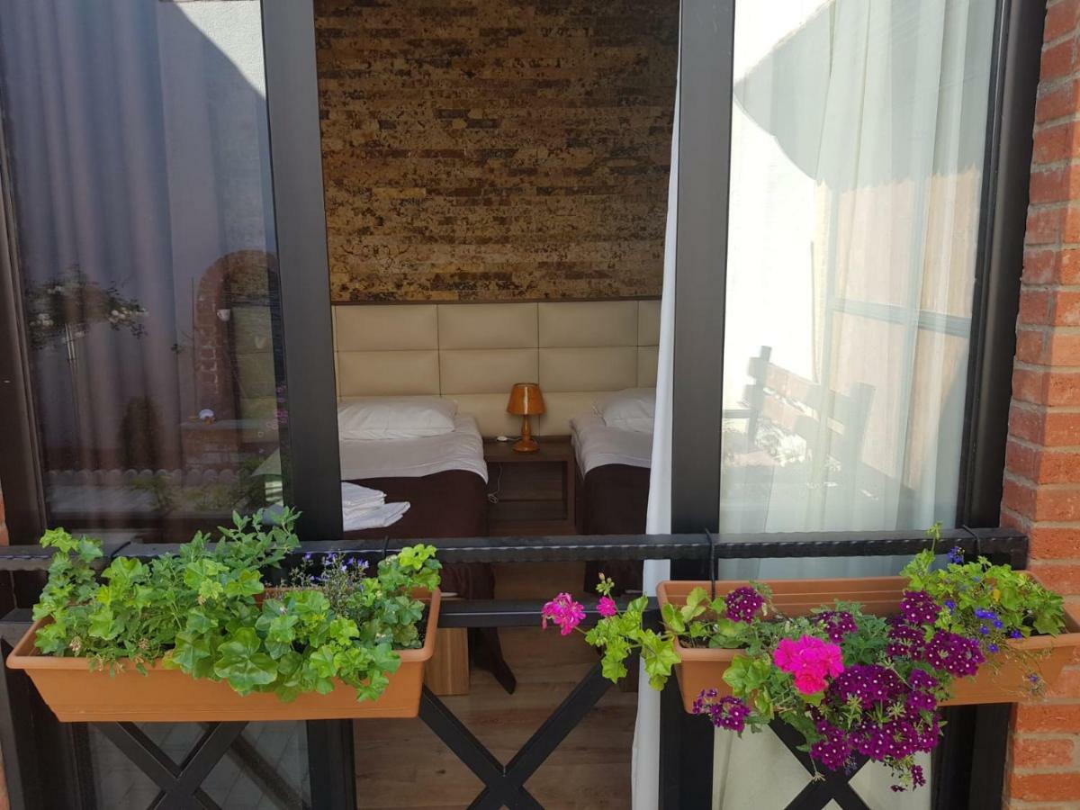 Apart Hotel Avlabari Yard ティビリシ エクステリア 写真